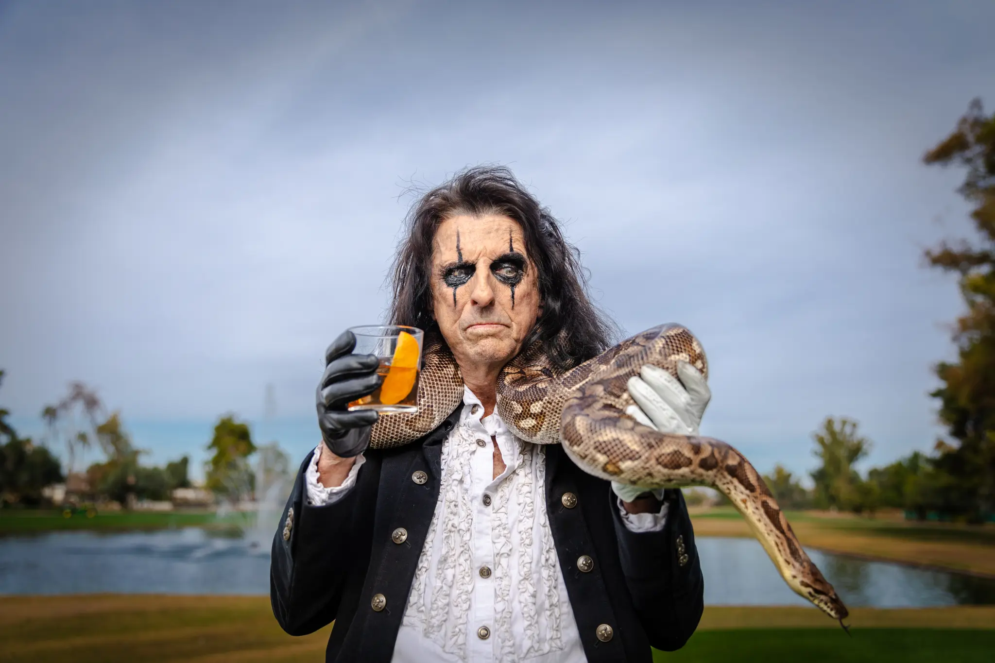 NYPost.com : Rock Legend Alice Cooper Helps Raise Funds for Food Service Workers Through New Wellness Mocktail